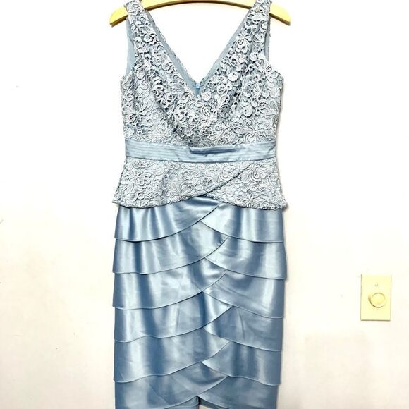 Adrianna Papell Occasions dress - Picture 1 of 5